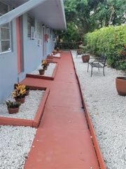 6233 Dawson Street 1, Hollywood, FL 33023