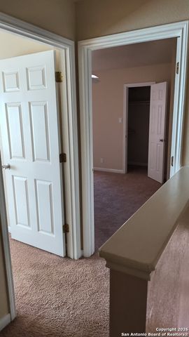 127 CHAPEL HILL CIR, San Antonio, TX 78040