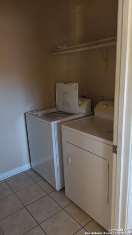 127 CHAPEL HILL CIR, San Antonio, TX 78040