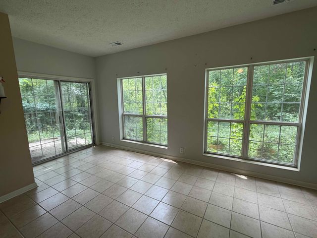 4208 Chesney Glen Dr, Hermitage, TN 37076
