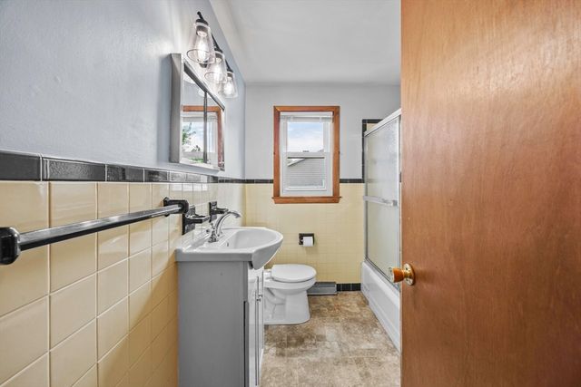 71 Dayton St., Chicopee, MA 01013