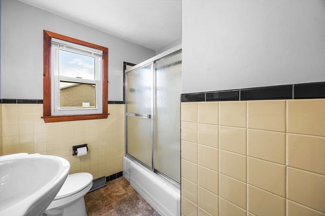 71 Dayton St., Chicopee, MA 01013