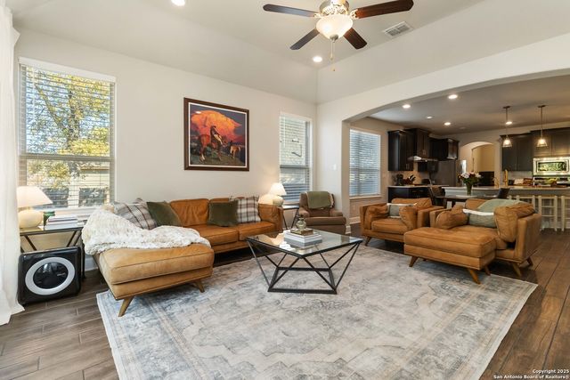 16522 Glen Eve Path, San Antonio, TX 78232