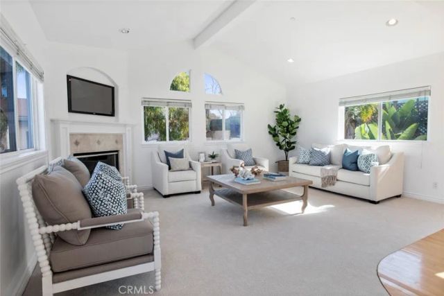2012 Mathews C, Redondo Beach, CA 90278