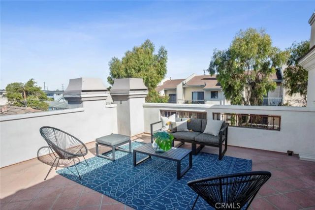 2012 Mathews C, Redondo Beach, CA 90278