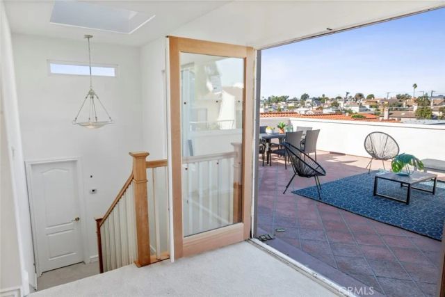 2012 Mathews C, Redondo Beach, CA 90278