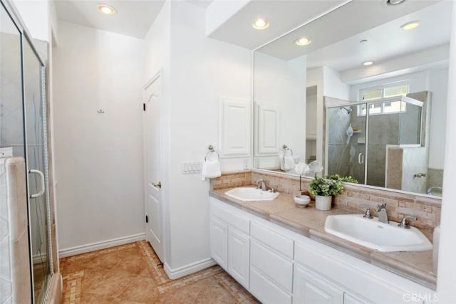 2012 Mathews C, Redondo Beach, CA 90278