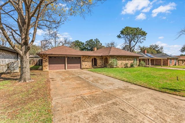 1707 Princeton Drive, Arlington, TX 76015