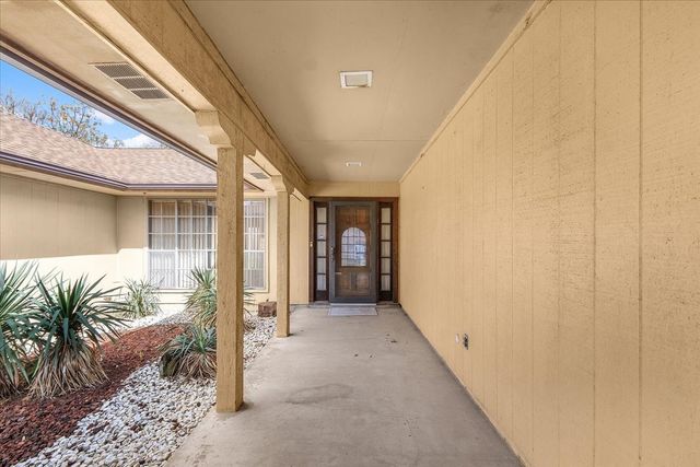 1707 Princeton Drive, Arlington, TX 76015