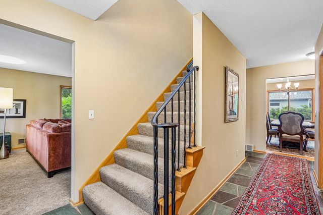 1525 Saint Croix Circle, Golden Valley, MN 55422