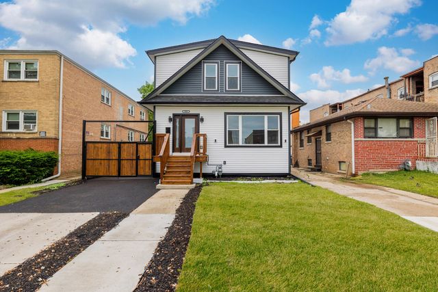 806 S 19th Avenue, Maywood, IL 60153