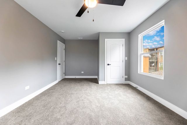 806 S 19th Avenue, Maywood, IL 60153