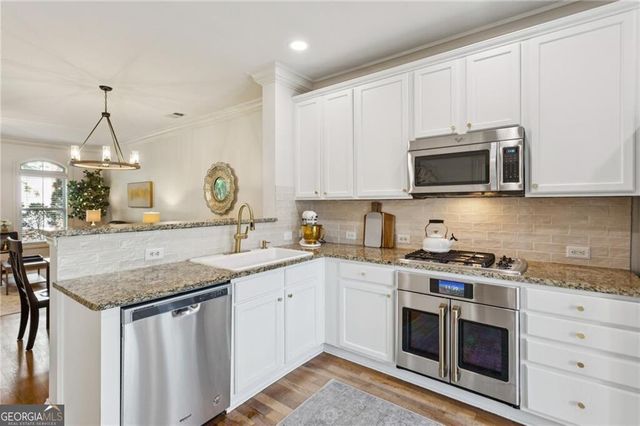 291 Le Gran Bend, Atlanta, GA 30328