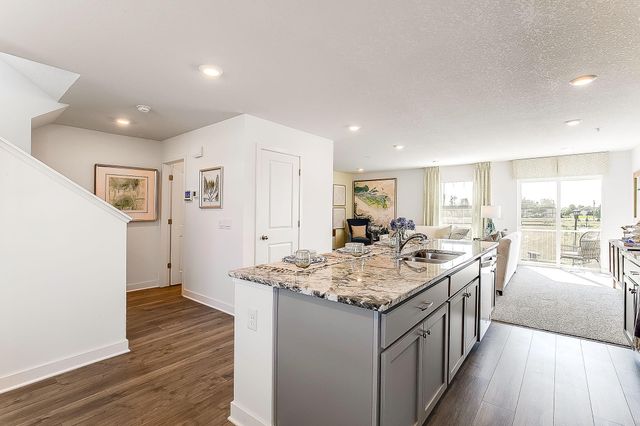 6713 Hinterland Trail S, Cottage Grove, MN 55016