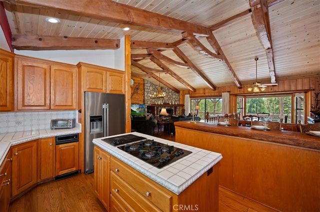 27487 Matterhorn, Lake Arrowhead, CA 92352