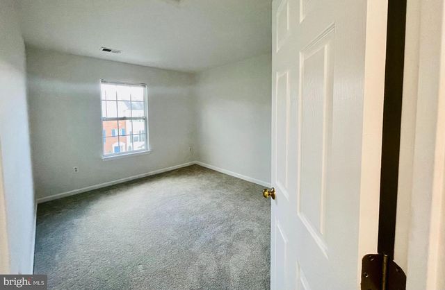 21065 TYLER TOO TER, Ashburn, VA 20147