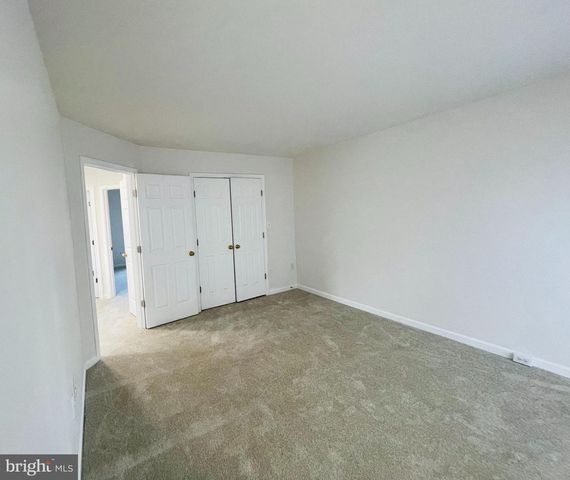 21065 TYLER TOO TER, Ashburn, VA 20147