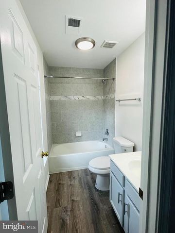 21065 TYLER TOO TER, Ashburn, VA 20147