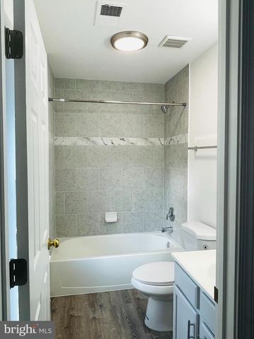 21065 TYLER TOO TER, Ashburn, VA 20147
