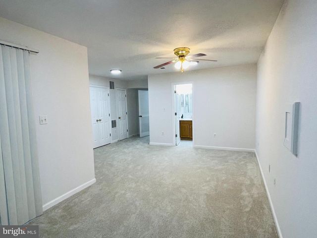 21065 TYLER TOO TER, Ashburn, VA 20147