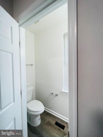 21065 TYLER TOO TER, Ashburn, VA 20147
