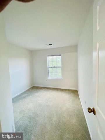 21065 TYLER TOO TER, Ashburn, VA 20147