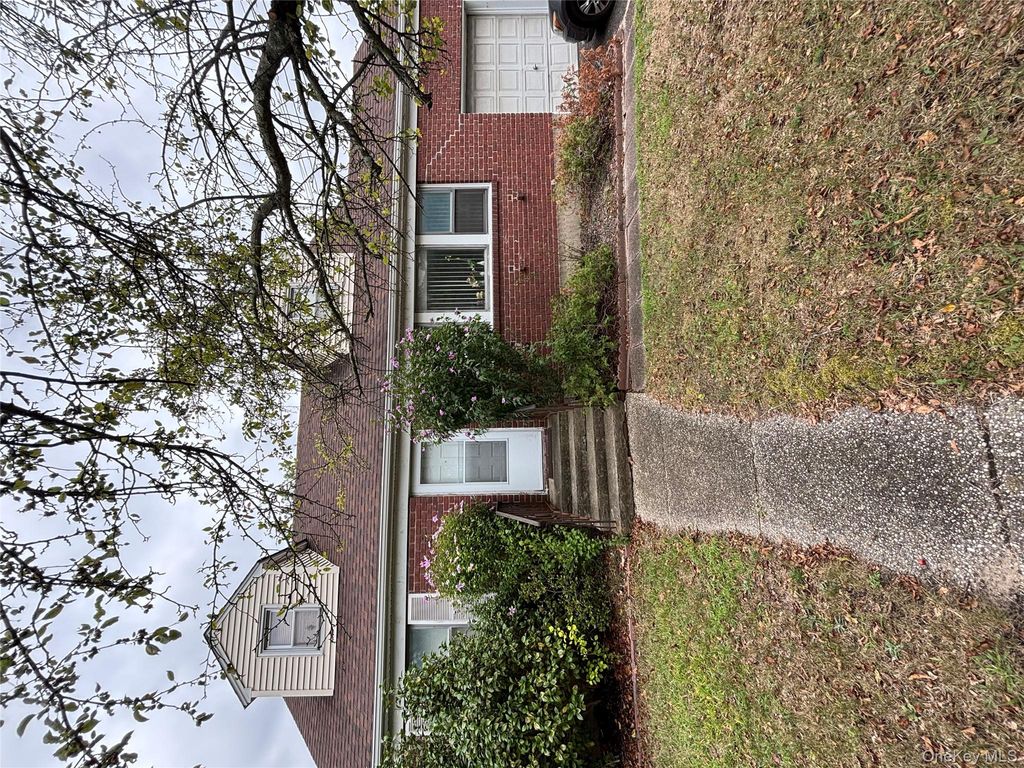 371 N Ocean Avenue, Patchogue, NY 11772