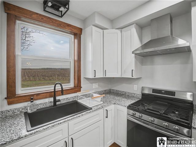 11824 Old Main Road, Hanover, NY 14136