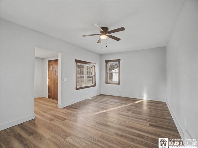 11824 Old Main Road, Hanover, NY 14136