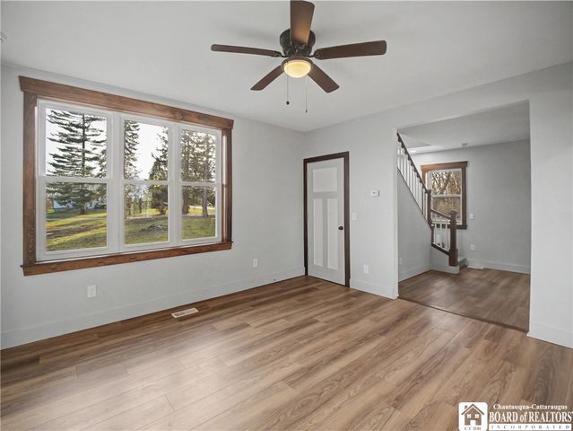 11824 Old Main Road, Hanover, NY 14136