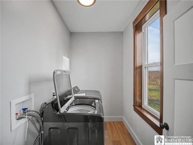 11824 Old Main Road, Hanover, NY 14136