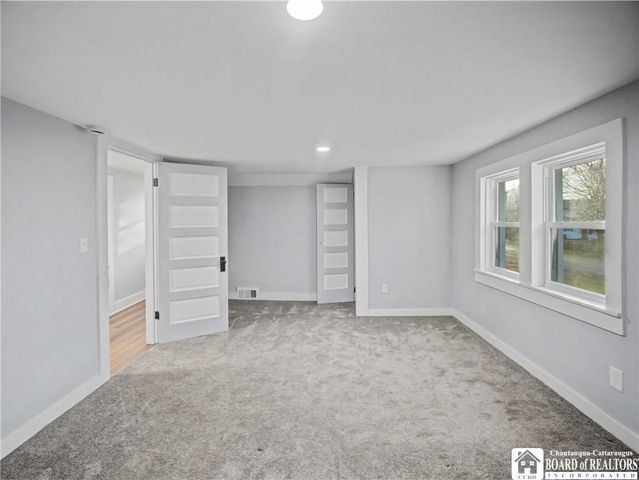 11824 Old Main Road, Hanover, NY 14136