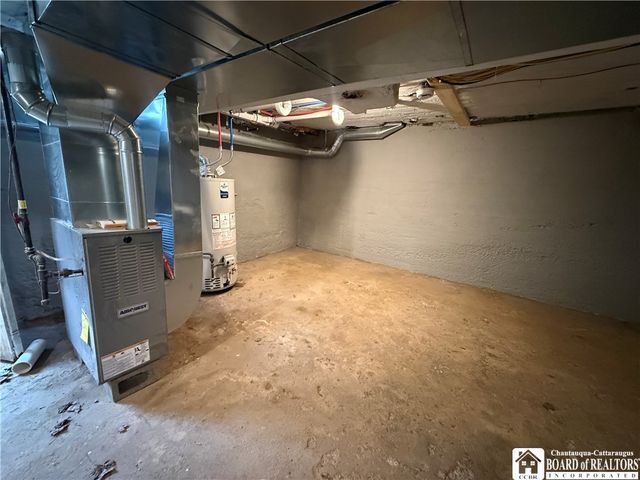 11824 Old Main Road, Hanover, NY 14136