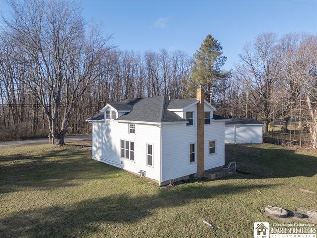 11824 Old Main Road, Hanover, NY 14136