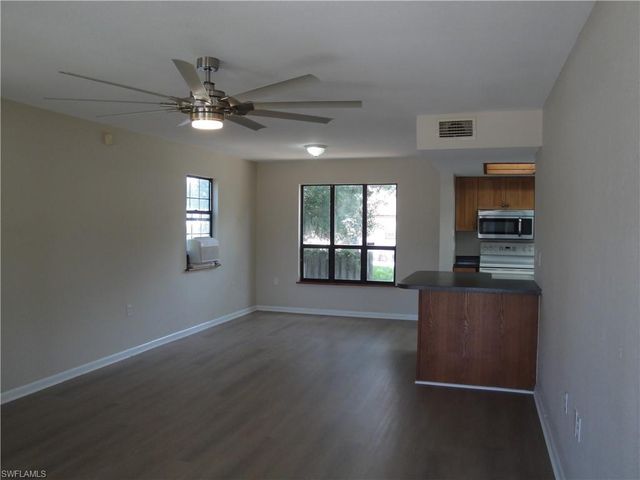 279 Hubbard AVE, North Fort Myers, FL 33917