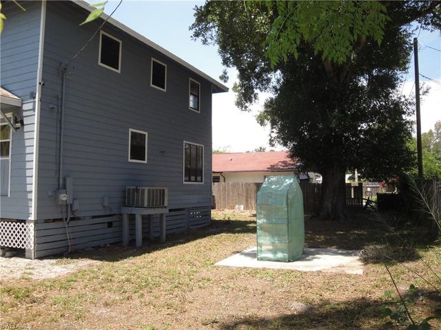 279 Hubbard AVE, North Fort Myers, FL 33917