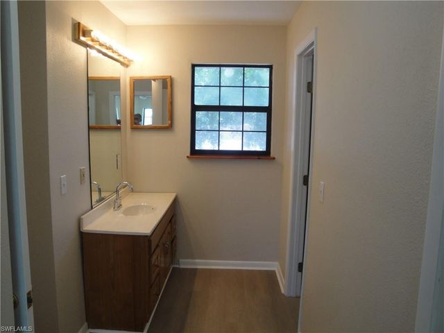 279 Hubbard AVE, North Fort Myers, FL 33917