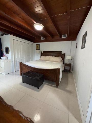 4289 NW 5th Street, Miami, FL 33126