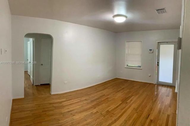 4289 NW 5th Street, Miami, FL 33126