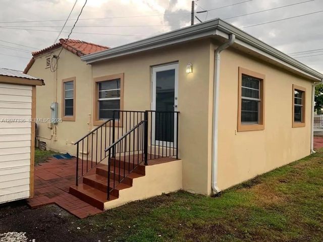 4289 NW 5th Street, Miami, FL 33126