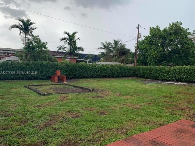 4289 NW 5th Street, Miami, FL 33126