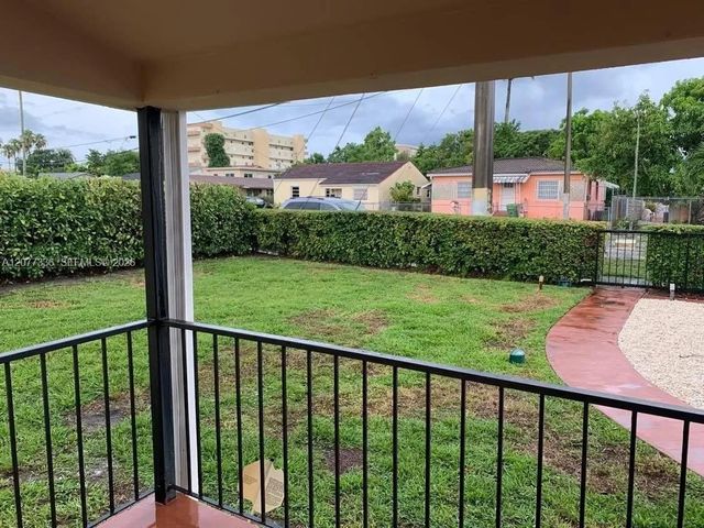 4289 NW 5th Street, Miami, FL 33126