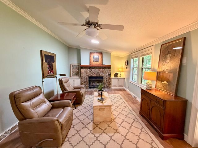 206 Bass Ridge Drive, Blairsville, GA 30512