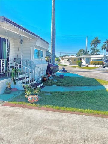 8564 SW 15th Court, Davie, FL 33324