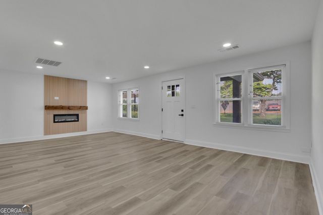 123 Cowan Road, Covington, GA 30016