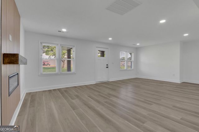 123 Cowan Road, Covington, GA 30016