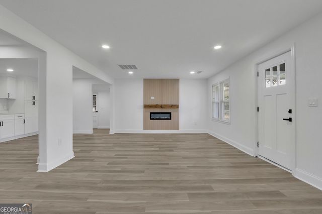 123 Cowan Road, Covington, GA 30016