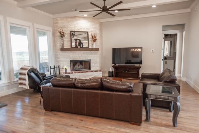 230 Low Bird Lane, Waxahachie, TX 75167