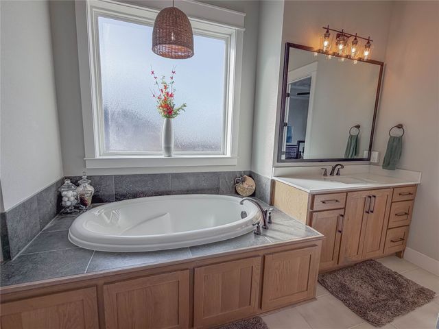 230 Low Bird Lane, Waxahachie, TX 75167