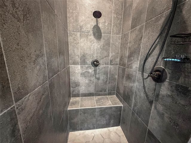 230 Low Bird Lane, Waxahachie, TX 75167